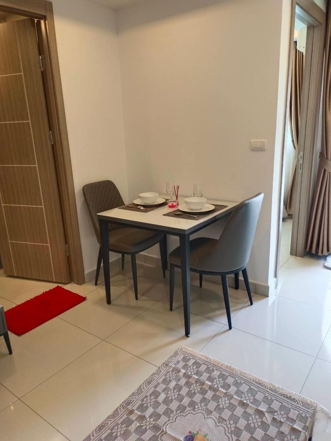 Arcadia Continental Pattaya Aparthotel Luaran gambar