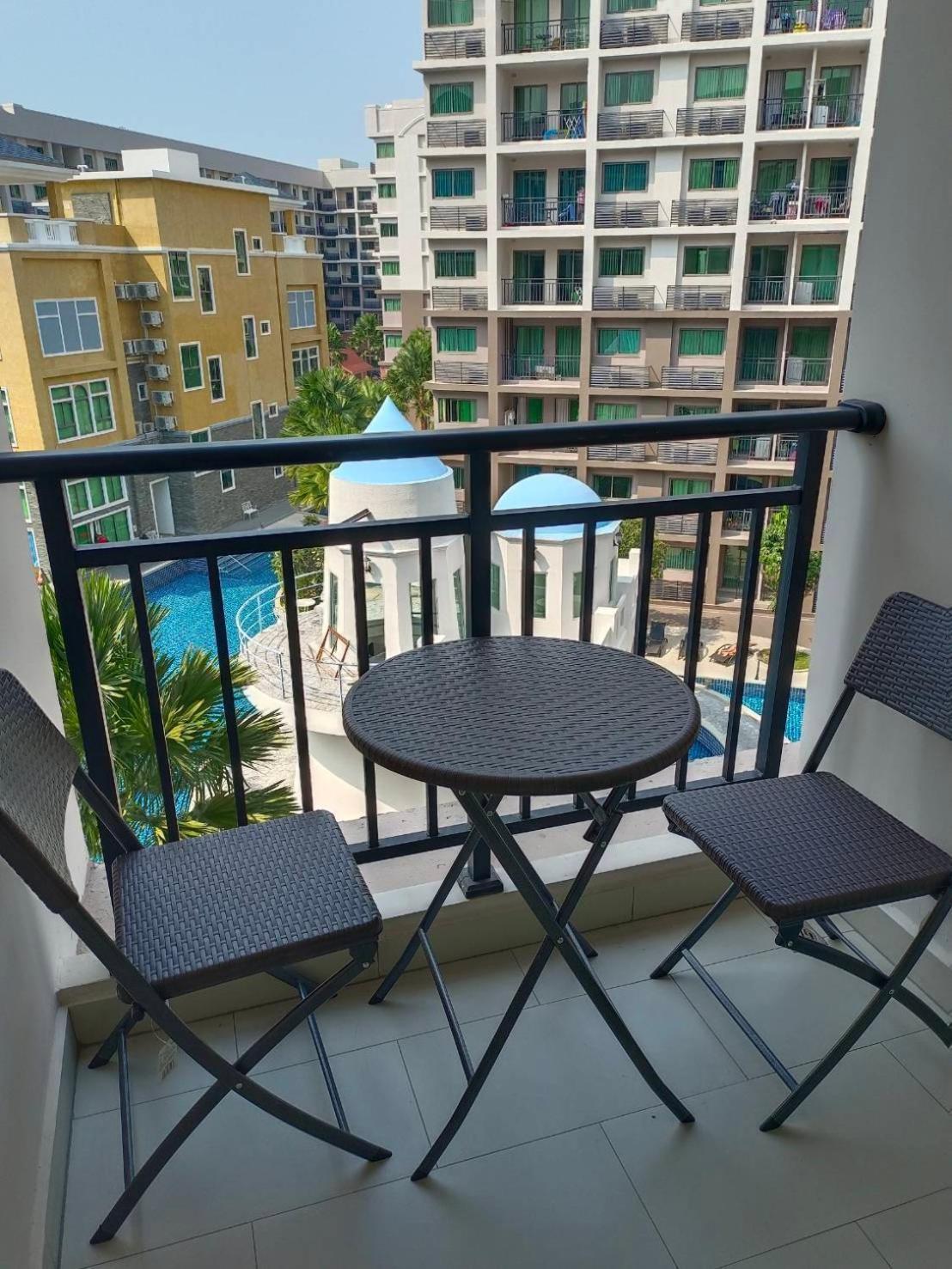 Arcadia Continental Pattaya Aparthotel Luaran gambar
